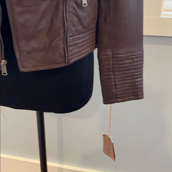 Leather Jacket - Picture 3 of 5